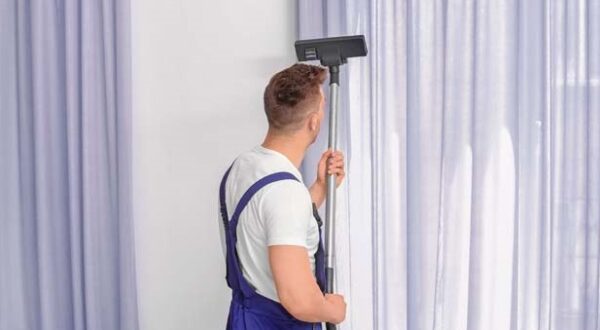 Curtain-Cleaning dubai